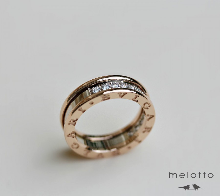 Реплика Bvlgari из золота с бриллиантами