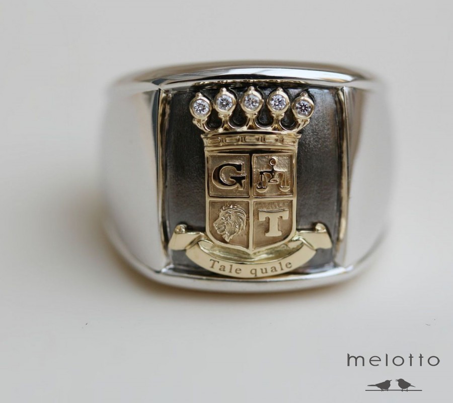 Печатка из золота с гербом