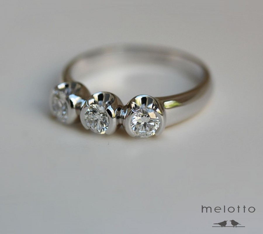 Помолвочное кольцо