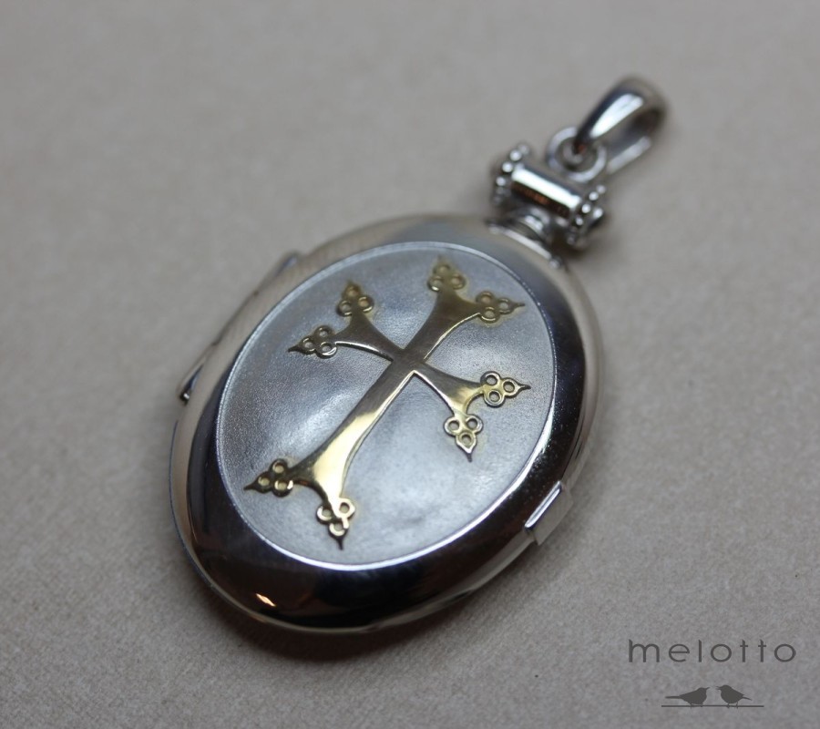 медальон на заказ